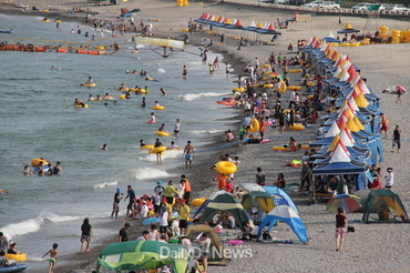 “경주 바다, 여름을 맞는다”… 오는 11일 해수욕장 일제 개장