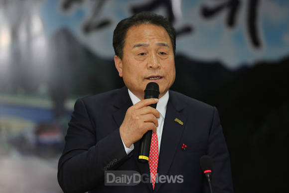 김영만 군수