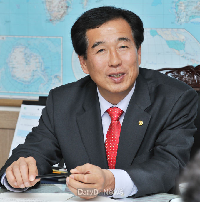 최영조 경산시장