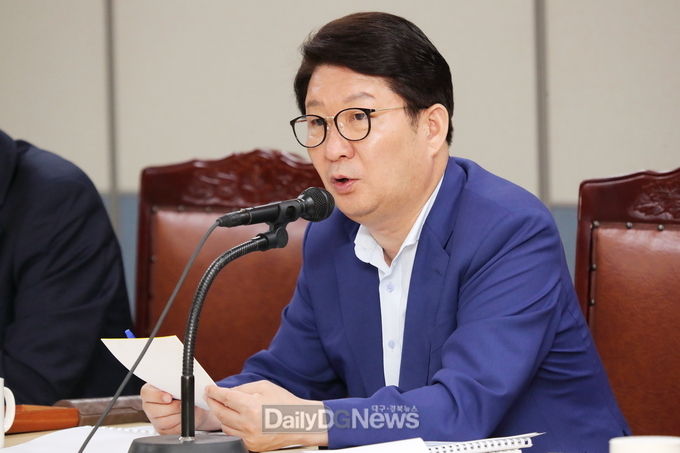 권영진 대구시장은 9월 확대간부회의를 열고 추석맞이 철저한 현장 점검을 지시했다. (사진=대구시 제공)