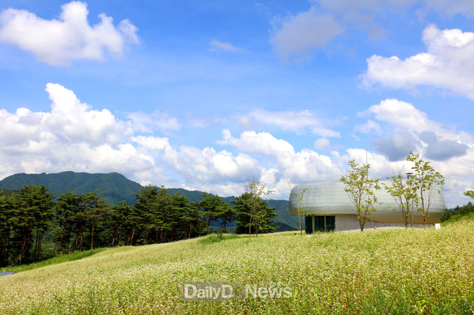 사진제공 국립백두대간수목원, 시드볼트 외부전경