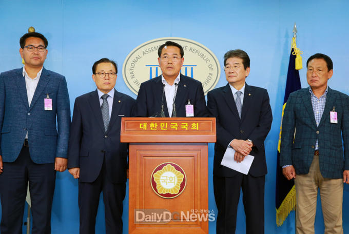 지난 9월 13일 국회 정론관에서 열린 신한울원전 3, 4호기 건설재개를 촉구하는 대정부 성명서 발표장면