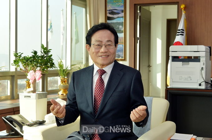 엄태항 봉화군수
