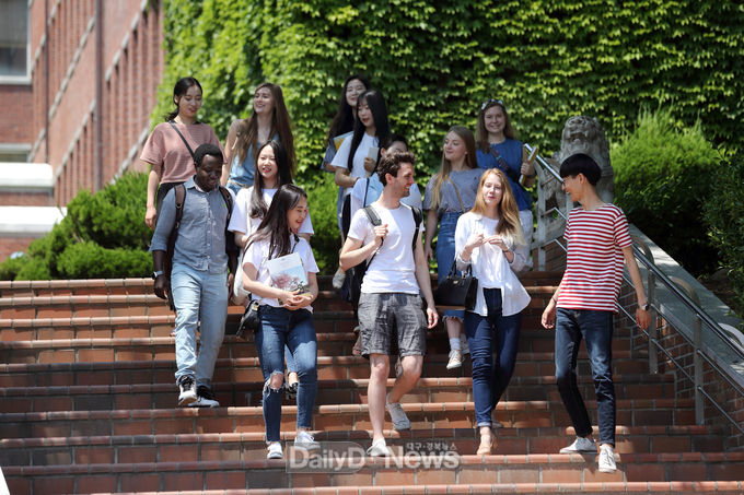 계명대에는 1000여명이 넘는 외국인 유학생들이 있으며, 출신국가도 100개국에 달한다. (사진=계명대 제공)