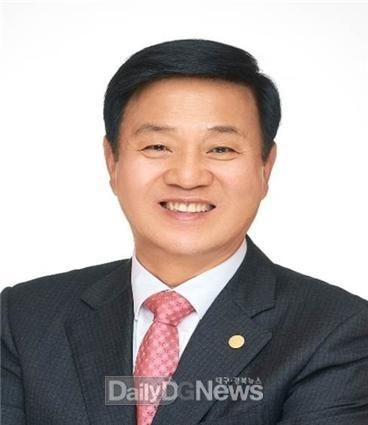 사진제공 청도군)한국자유총연맹경북도회장 이우경