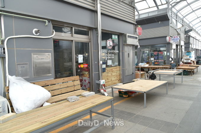 한산한 청송전통시장