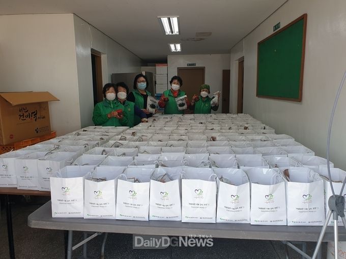 마음담은 김치․반찬 나눔 사업으로 부식 전달