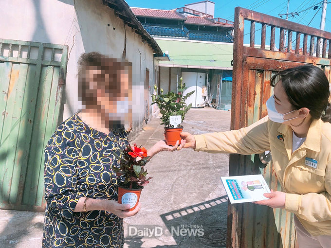 청송군, 치매환자‘기억 꽃 피우기’사업 추진