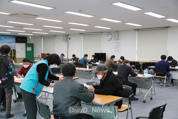 코로나19‘재난 긴급생활비’4월 29일 신청 마감