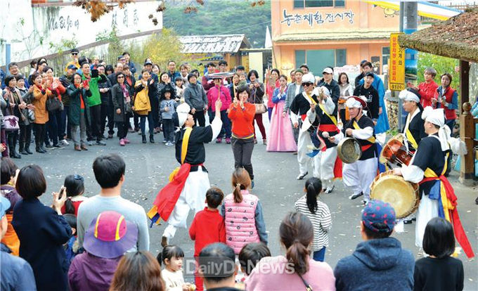 마비정 문화마을 사업의 일환인 2018년 마비정 문화마을 축제 모습. (사진=달성군 제공)
