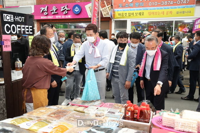 포항시, 지역경제 활성화 위해 ‘퐝퐝 세일주간’ 본격 시동