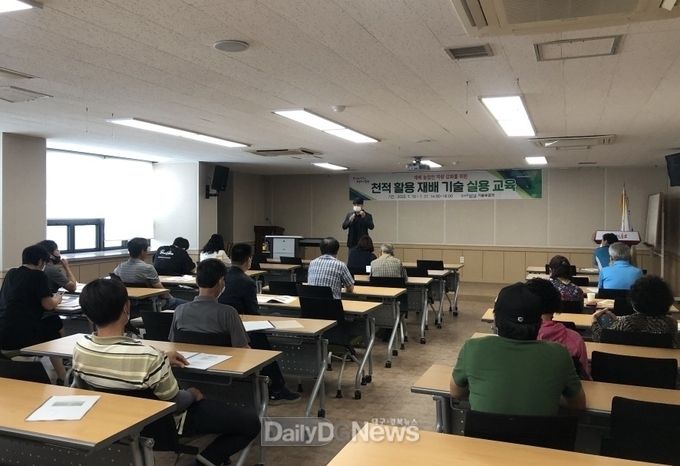 포항시, 벌레로 벌레를 잡는 친환경 천적 활용 사업 실시
