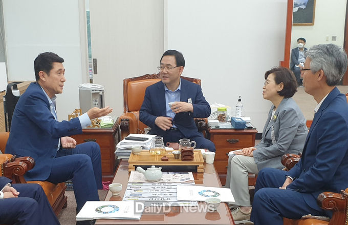 이강덕 포항시장, 지진특별법 시행령 입법예고 앞두고 시민의견 반영에 총력