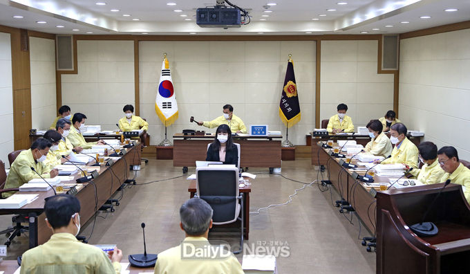 대구광역시의회 예산결산특별위원회 2020년도 대구광역시 제2회 추가경정 예산안 심사 모습. (사진=대구시의회 제공)