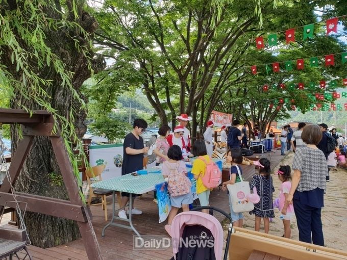 한여름산타마을