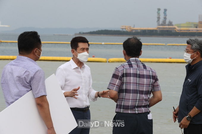 이강덕 포항시장, 포항항 구항 항만재개발사업 대상지 방문