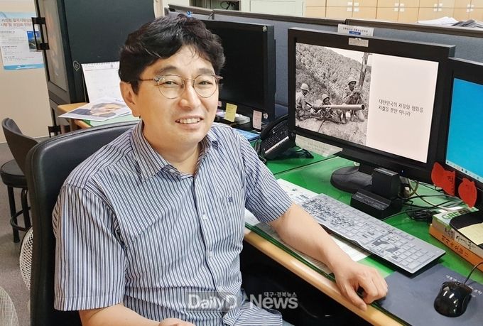 사진제공 칠곡군) 최우수로 선정된 박종석 주무관
