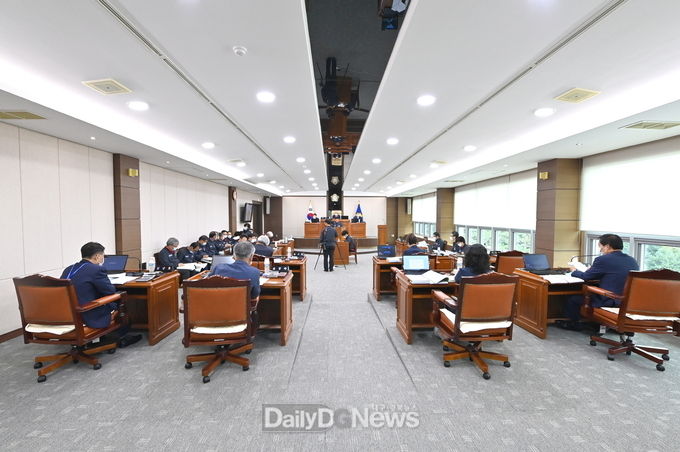 청송군의회, 제246회 임시회 개회