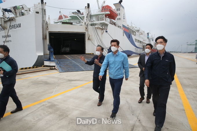 포항 출발, 러일 잇는 국제카페리 정기항로 출항