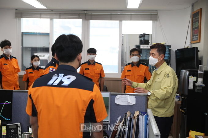 추석 앞두고 해병대 1사단 등 방문 격려