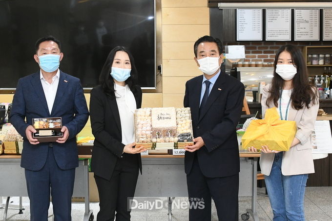 대구 달성군은 이달 29일까지 '추석맞이 사회적경제기업 선물세트 판매전'을 진행한다. (사진=달성군 제공)