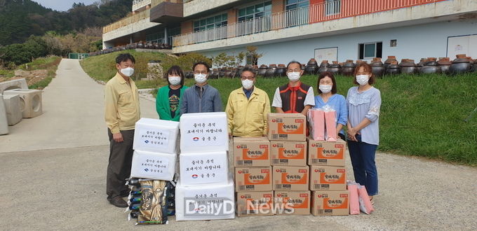 김병수 울릉군수, 추석맞이 노인복지시설 위문 방문