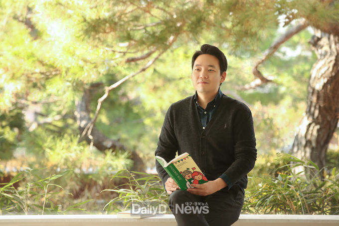 임홍택작가