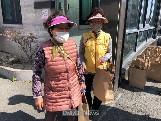 감포읍 ‘찾아가는 경로잔치’지원