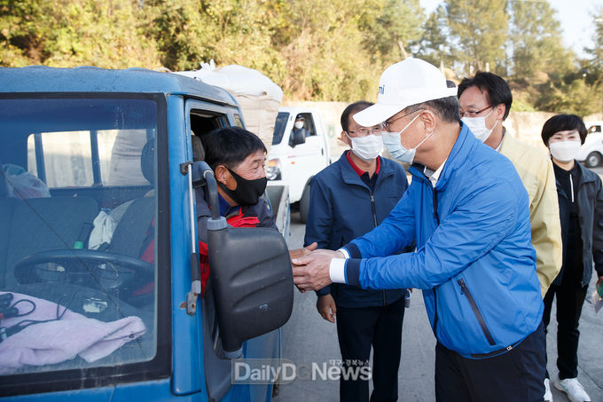 장세용 구미시장, 산물벼 매입 현장 방문 관계자 격려