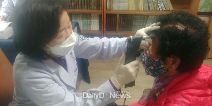 영천시)보건소, 찾아가는 무료 안(眼) 검진 실시 사진