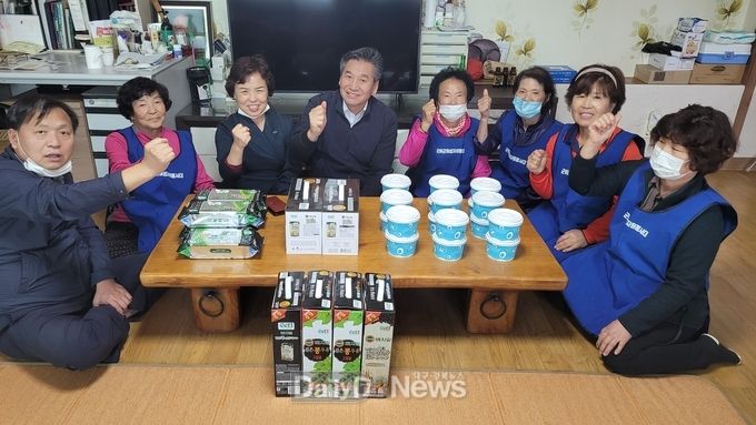 우보면 여성자원봉사대, 사랑의 밑반찬 전달