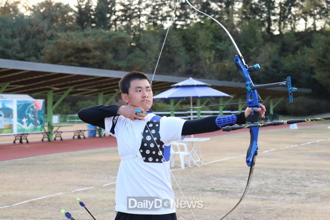 2021년도 양궁 국가대표에 선발된 남자부 김제덕(경북일고 1년) 선수