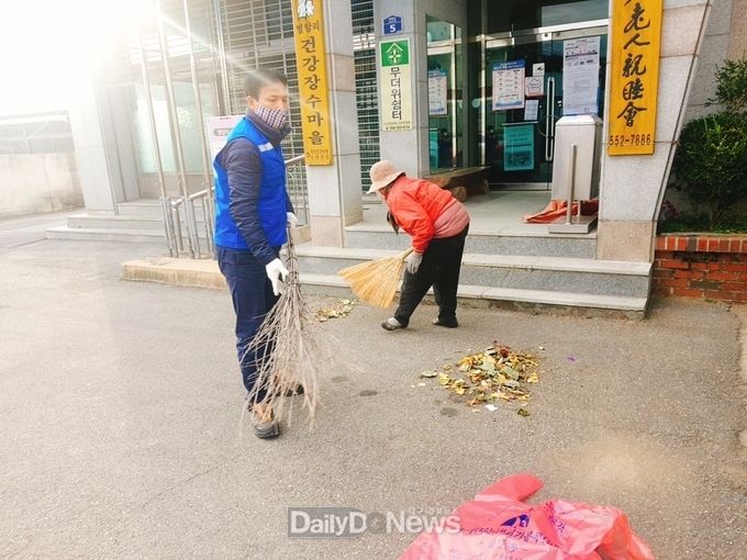 문경대 별암봉사단, 호계면 일대에서 환경정화 봉사활동 전개