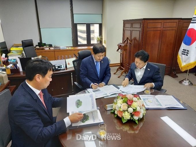 성주군, 구윤철국무조정실장 방문 국도비요청