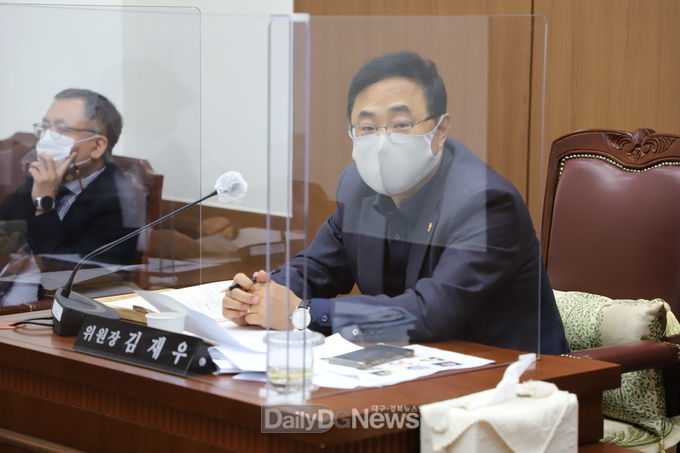 김재우 대구시의회 문화복지위원회 위원장. (사진=이준호 기자)