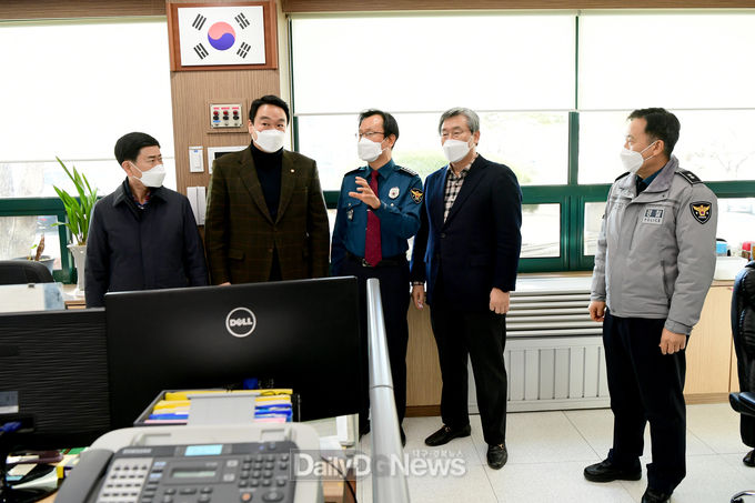 고령군, 설 연휴 종합상황실 근무자 격려