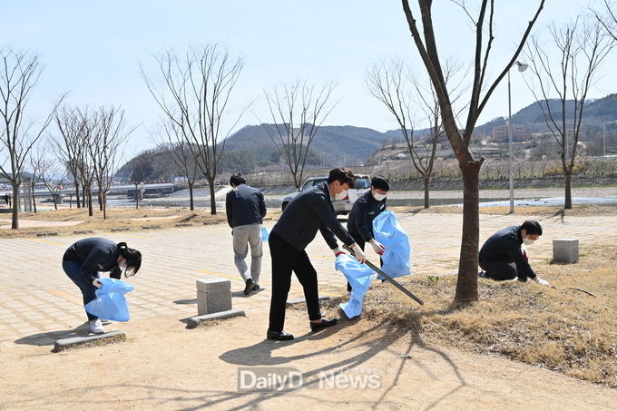 산소카페 청송군, 새 봄맞이 국토 대청소 실시