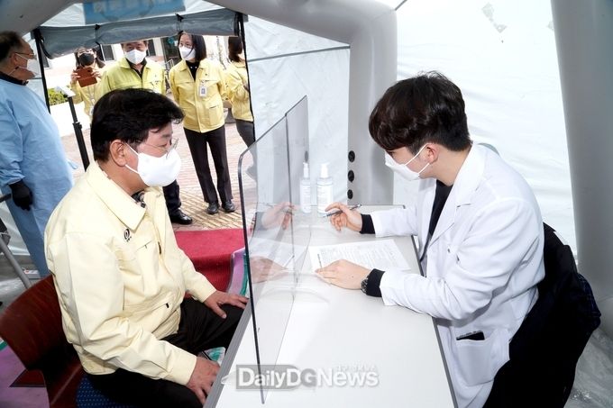권영세 안동시장, 코로나19 백신 예방접종