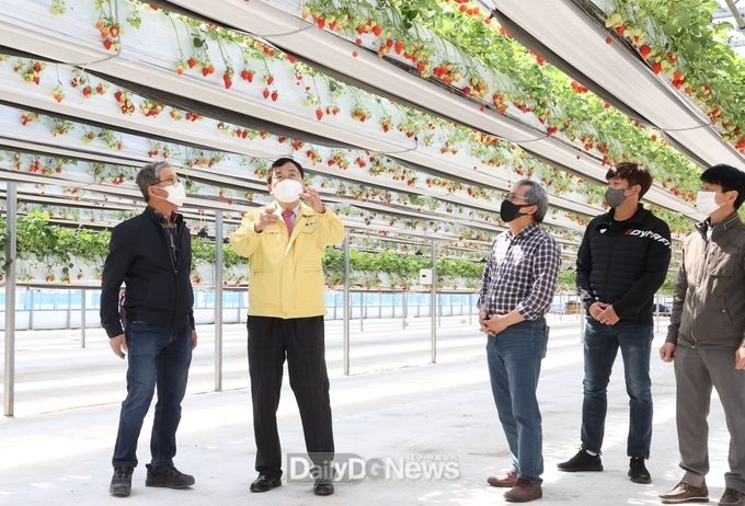 주낙영 경주시장, 영농현장 방문해 격려와 어려움 청취해