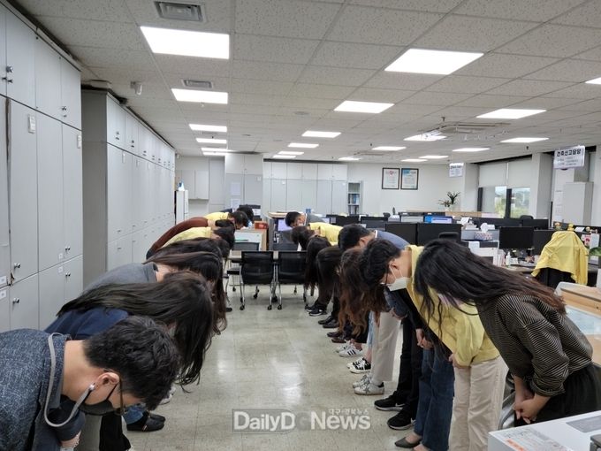 성주군 허가과, 부서 직원 대상으로 친절교육 실시