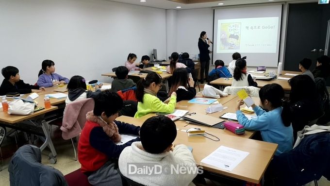 칠곡군립도서관, 북스타트 부모교육 지원사업 3년 연속 선정