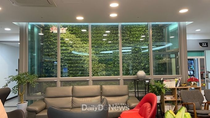 대구 달성군 비슬산 아젤리아 호텔에 조성된 스마트가든 모습. (사진=달성군 제공)