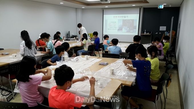 칠곡군립도서관, 여름독서교실 운영