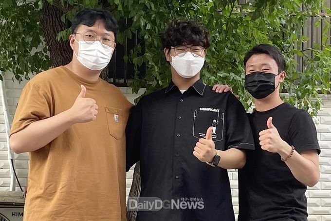 구미대학교 제공) LG전자 구미사업장에서 직무 OJT 교육을 받고 있는 구미대 학생들(왼쪽부터 장재영, 이준석, 김건우).
