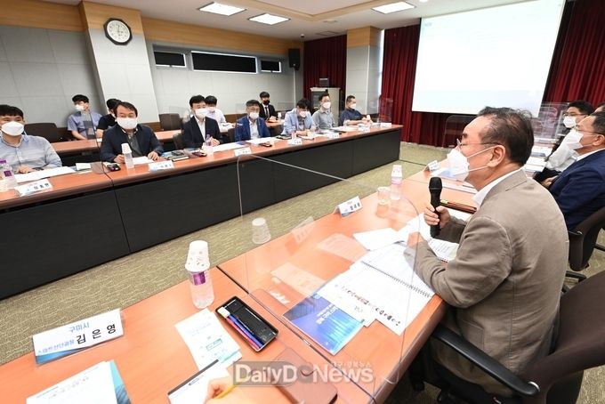 ‘디지털시범서비스 실증지원 사업’ 지원기업 8개사와 간담회 개최