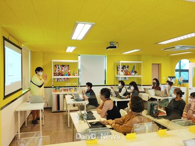㈜스마트인디지털과 손잡고 스마트 메이커 교육 추진