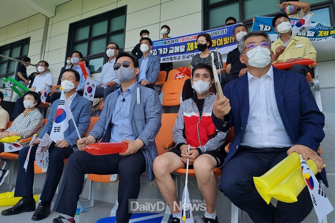 예천군 경북일고 김제덕 선수 응원