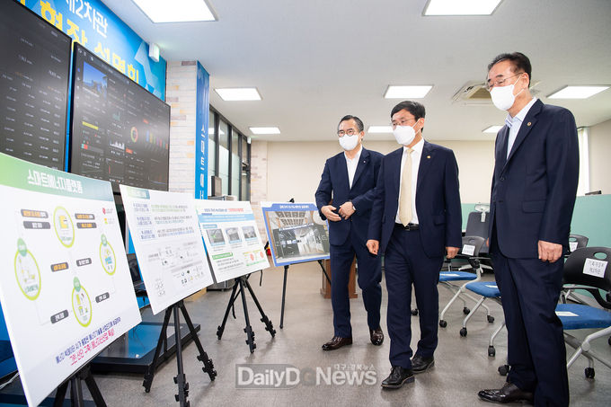 기획재정부 안도걸 2차관, 뉴딜정책 현장으로 구미스마트그린산업단지 방문