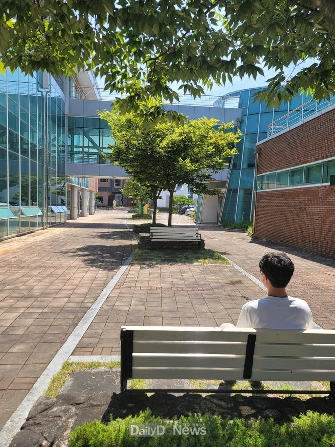 군위군 삼국유사면, 주민 위한 ‘나무아래벤치’ 설치