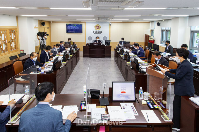 경북도의회 문화환경위원회 제325회 임시회 상임위 개최, 2021년 제2회 추경예산안 심사